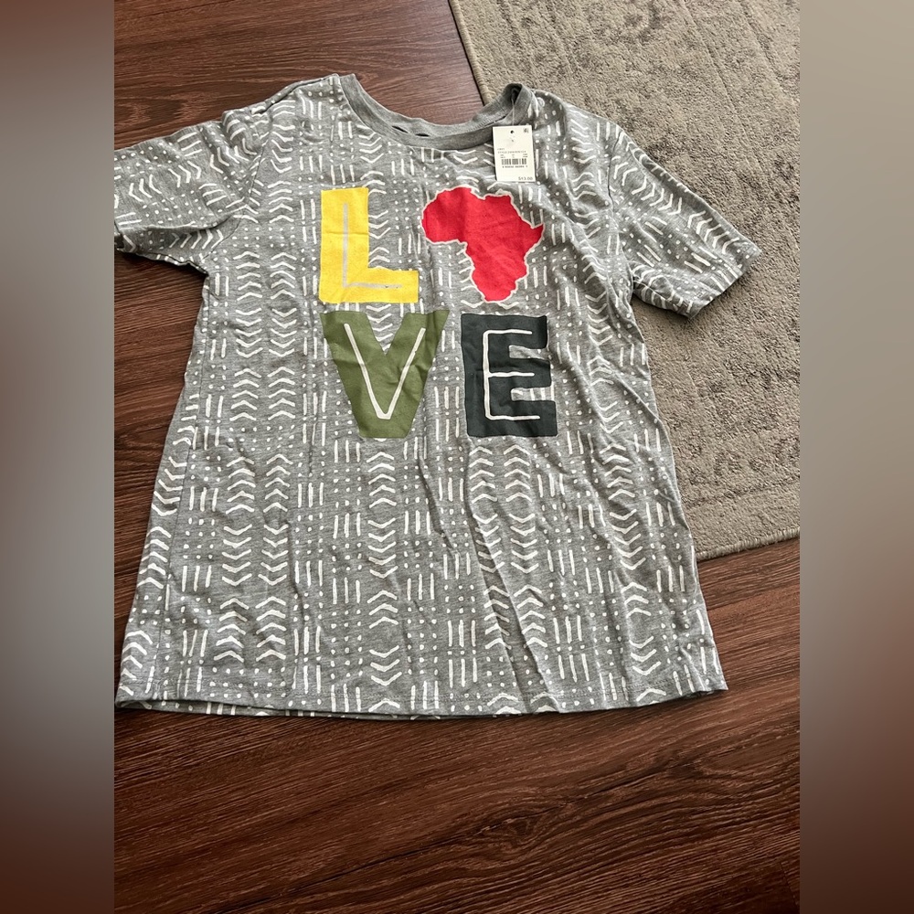 Well Worn Gray and Yellow Short Sleeve Tee